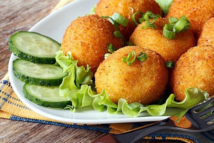 Goat Cheese and Caramelized Onions Croquetas